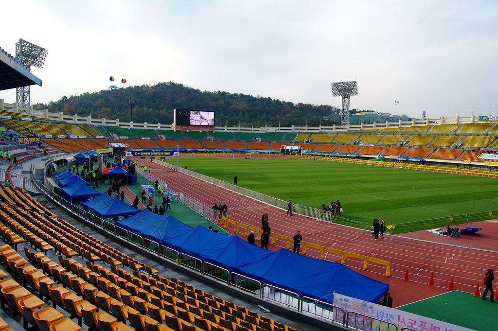 �����ڵ��� ��� �������� ��ȸ���� �ֺ�� �ֽ��ϴ�.